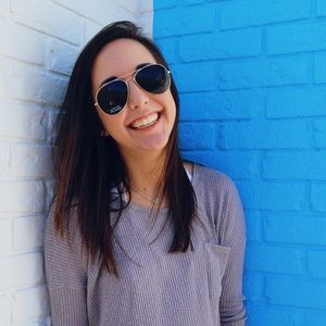 Meet your Posher, Shelby